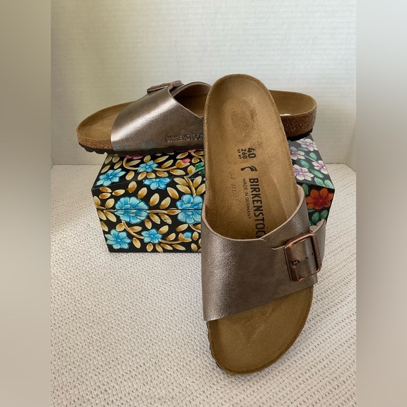 Birkenstock Bronze Sandals with Cork Footbed and Buckle Closure - Picture 7 of 7